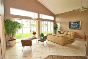 1135 Glenwood Ct, Weston, FL 33326, Sold 08/03/18
