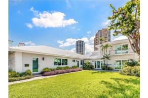 2700 NE 32nd Ave, Fort Lauderdale, FL 33308, Sold 09/11/18