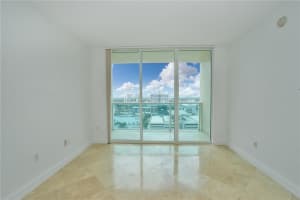350 SE 2nd St, Fort Lauderdale, FL 33301, Sold 10/05/18