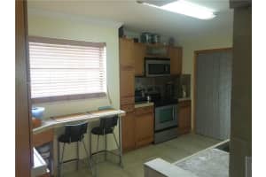 465 W Park Dr, Miami, FL 33172, Sold 08/22/18