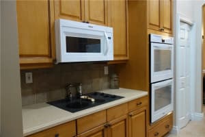 5808 NW 54th Cir, Coral Springs, FL 33067, Sold 08/24/18