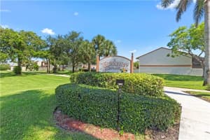 4427 SW 70th Terrace, Davie, FL 33314, Sold 07/20/18