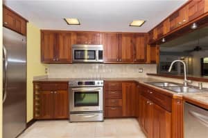 4427 SW 70th Terrace, Davie, FL 33314, Sold 07/20/18