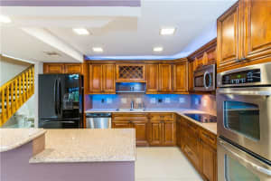 5036 S University Dr, Davie, FL 33328, Sold 07/13/18