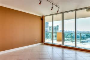 411 N New River Dr E, Fort Lauderdale, FL 33301, Sold 04/30/19