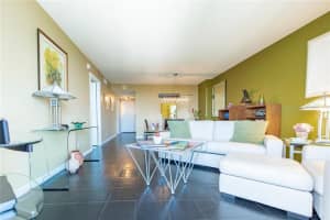1800 N Andrews Ave #5b, Fort Lauderdale, FL 33311, Sold 09/10/18