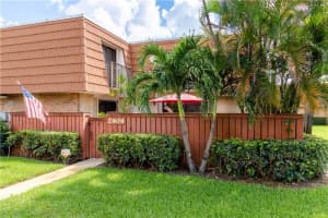 2909 Waterford Dr N, Deerfield Beach, FL 33442, Sold 08/17/18