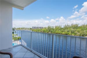 333 NE 19th Ave, Deerfield Beach, FL 33441, Sold 09/04/18