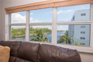 333 NE 19th Ave, Deerfield Beach, FL 33441, Sold 09/04/18