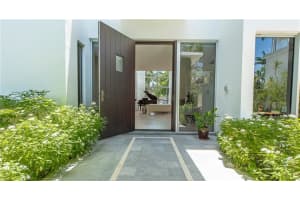 100 N Gordon Rd, Fort Lauderdale, FL 33301, Sold 05/17/19