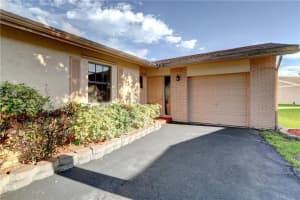 2165 Nova Village Dr, Davie, FL 33317, Sold 08/27/18