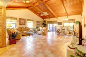 2165 Nova Village Dr, Davie, FL 33317, Sold 08/27/18