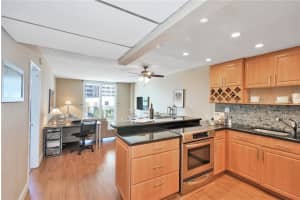 336 N Birch Rd #5c, Fort Lauderdale, FL 33304, Sold 09/25/18