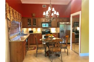 8806 NW Paradise Ct, Tamarac, FL 33321, Sold 08/15/18