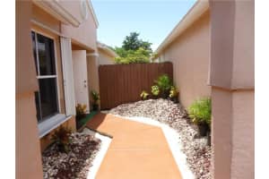 4235 SW 72nd Terrace, Davie, FL 33314, Sold 08/29/18