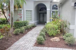 11516 NW 49th Ct, Tamarac, FL 33321, Sold 08/23/18