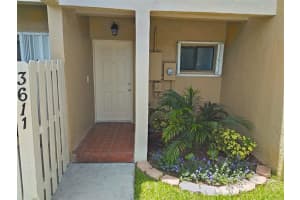 3611 NW 91st Ln, Sunrise, FL 33351, Sold 08/10/18