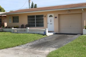 6878 NW 26th Ct, Sunrise, FL 33313, Sold 08/29/18