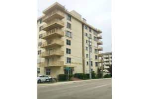 MLS# F10131403, Hollywood, Florida 33019