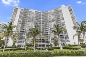 2841 N Ocean Blvd, Fort Lauderdale, FL 33308, Sold 09/10/18