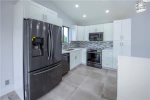 11275 NW 43rd Pl, Coral Springs, FL 33065, Sold 08/30/18