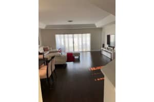 9090 Chatsworth Cascades Cir, Boca Raton, FL 33434, Sold 09/04/18