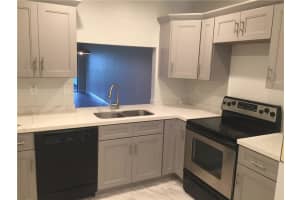 6332 Pinehurst Cir Bldg 33, Tamarac, FL 33321, Sold 09/05/18