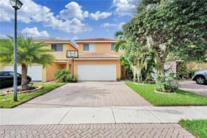 9451 NW 55th St, Sunrise, FL 33351, Sold 10/31/18