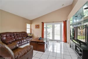 9842 SW 58th Ct, Cooper City, FL 33328, Sold 09/04/18