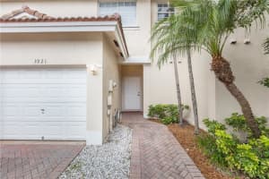 3921 NW 92nd Ave, Sunrise, FL 33351, Sold 08/29/18