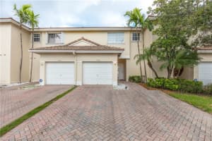 3921 NW 92nd Ave, Sunrise, FL 33351, Sold 08/29/18