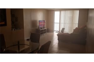 9686 Fontainebleau Blvd, Miami, FL 33172, Sold 09/21/18