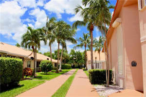 8598 Lychee Dr, Tamarac, FL 33321, Sold 09/27/18