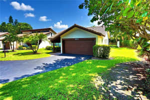 1801 Riverwood Ln, Coral Springs, FL 33071, Sold 10/29/18