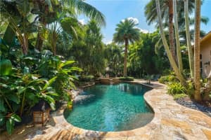 13001 SW 21st Pl, Davie, FL 33325, Sold 05/13/19