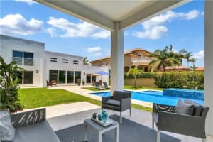 1126 N Atlantic Dr, Lantana, FL 33462, Sold 01/31/19