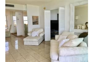 333 NE 21st Ave, Deerfield Beach, FL 33441, Sold 04/09/19