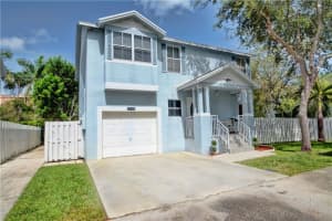 480 NW 102nd Terrace, Pembroke Pines, FL 33026, Sold 09/07/18