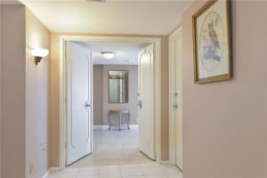 4300 N Ocean Blvd #2d, Fort Lauderdale, FL 33308, Sold 07/30/19