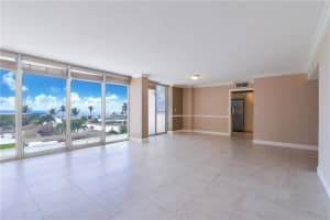 4300 N Ocean Blvd #2d, Fort Lauderdale, FL 33308, Sold 07/30/19