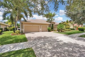 5103 Lakewood Dr, Cooper City, FL 33330, Sold 09/20/18