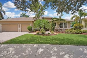 5103 Lakewood Dr, Cooper City, FL 33330, Sold 09/20/18