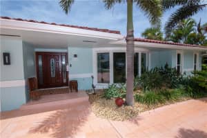 17 Castle Harbor Isle Dr, Fort Lauderdale, FL 33308, Sold 06/18/19