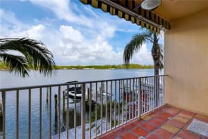 4222 N Ocean Dr, Hollywood, FL 33019, Sold 04/15/19