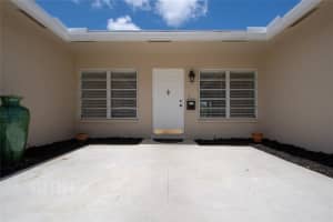 1001 NW 30th St, Wilton Manors, FL 33311, Sold 10/19/18