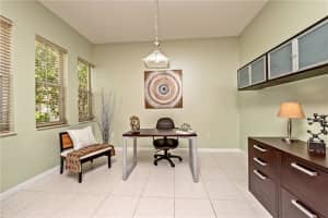 375 E Royal Cove Cir, Davie, FL 33325, Sold 10/01/18