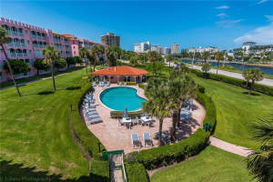 1099 S Ocean Blvd #302s, Boca Raton, FL 33432, Sold 12/10/18
