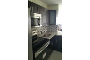 MLS# F10137598, Hollywood, Florida 33021