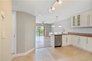 5561 Lakeside Dr, Margate, FL 33063, Sold 10/12/18