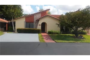 2220 Malaga Ct, Davie, FL 33324, Sold 10/29/18